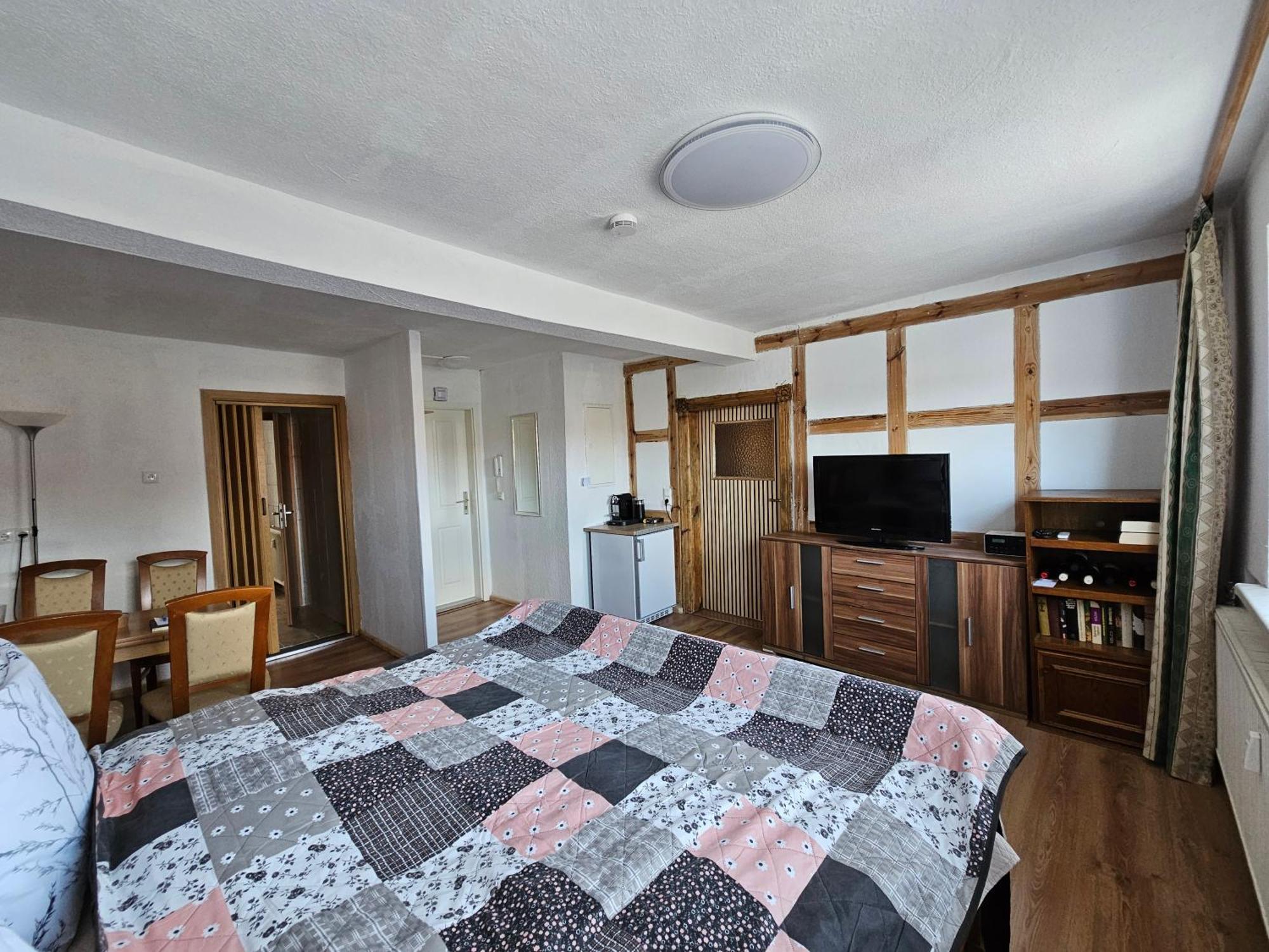 Ferienwohnung In Stadtroda Экстерьер фото